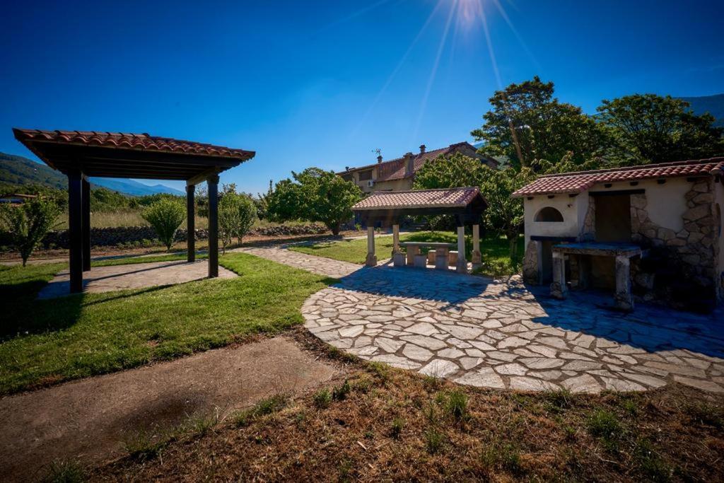 La Canada Del Valle Del Jerte Navaconcejo Dış mekan fotoğraf